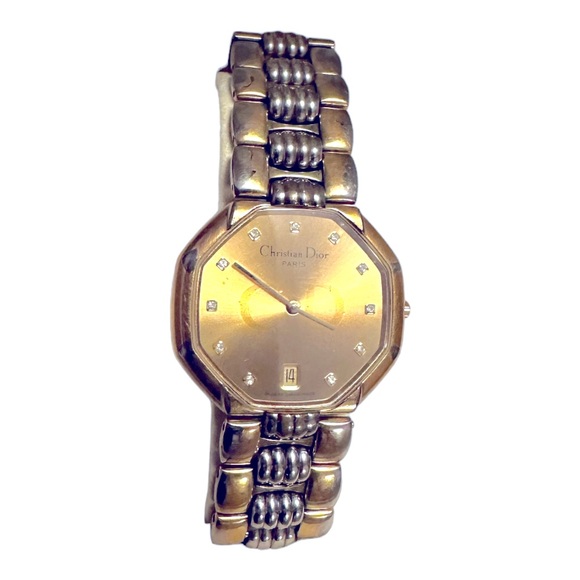 Christian Dior quartz dateGold
Visit
plated, white dial ladies watch vintage - Picture 11 of 13